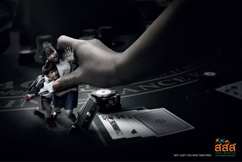 Social Advertising - Not just you who take risk.