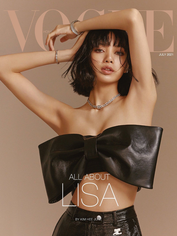 Модель: Lisa (Blackpink)