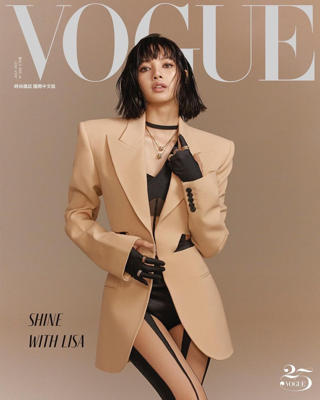 Модель: Lisa (Blackpink)