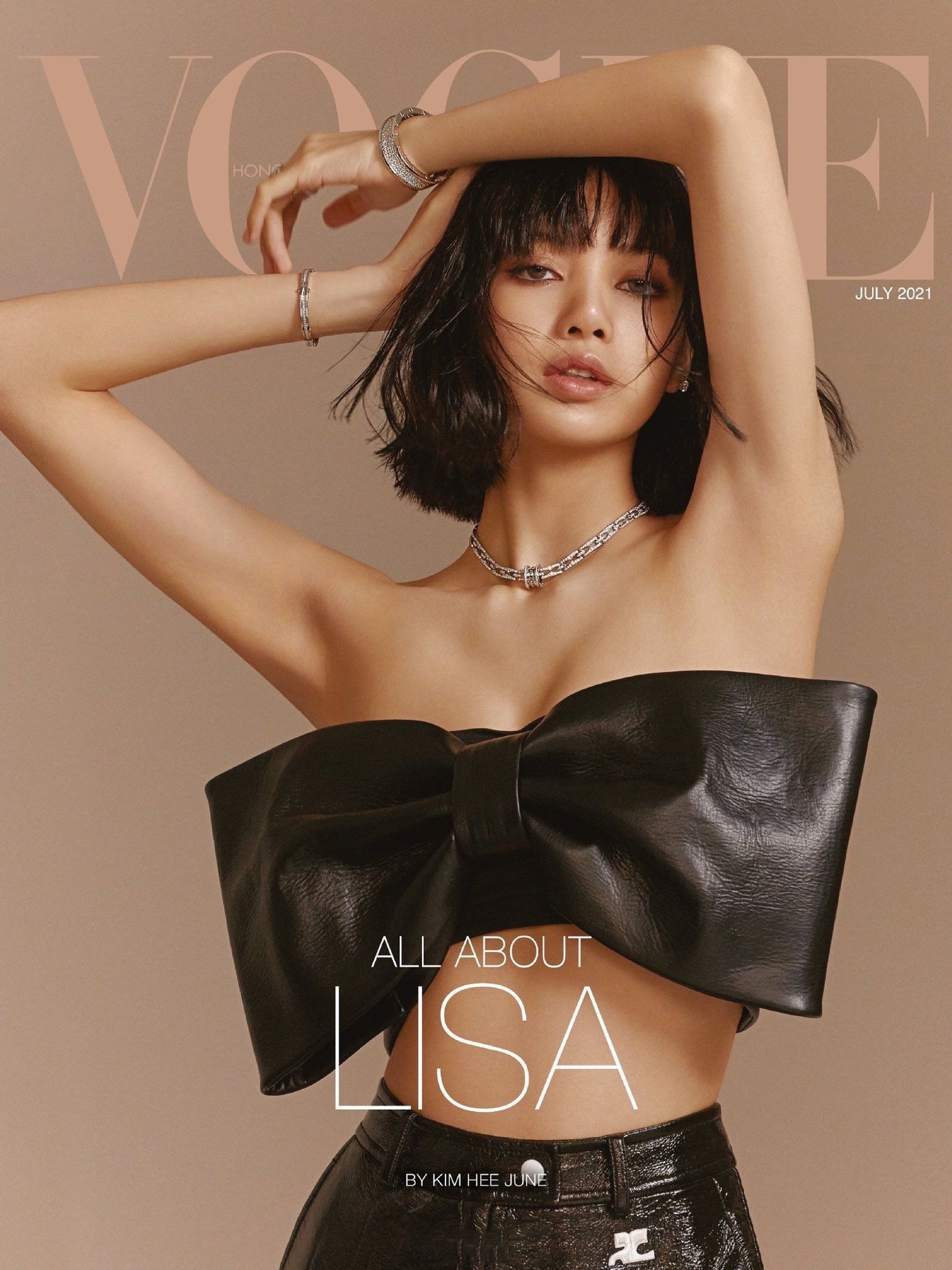 Обложка журнала Vogue Hong Kong (2021) с Lisa