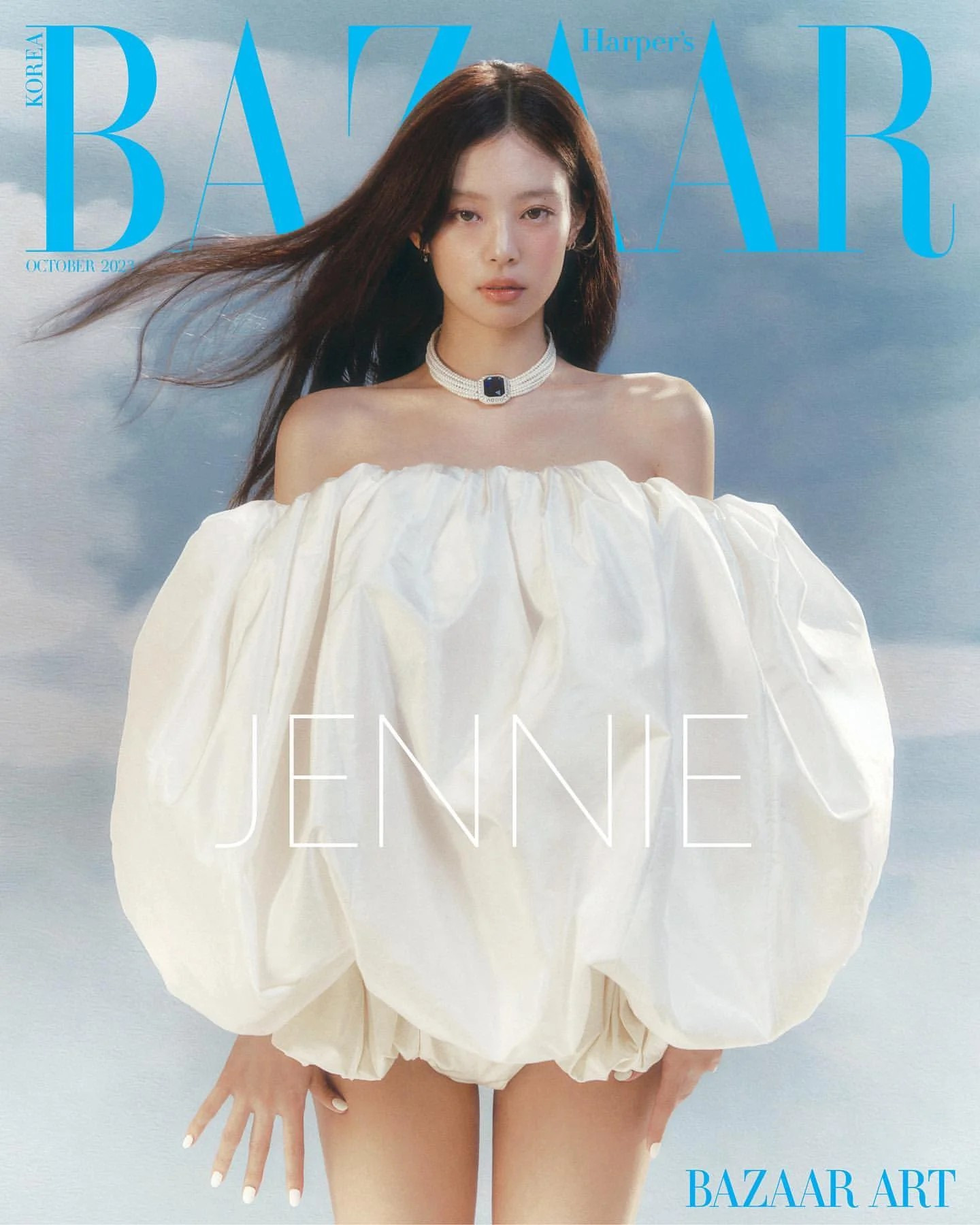 Обложка журнала Harper’s Bazaar с Jennie