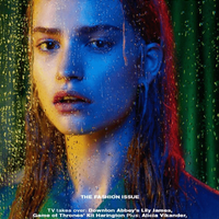 Модель: Lily James