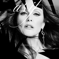 Модель: Julianne Moore