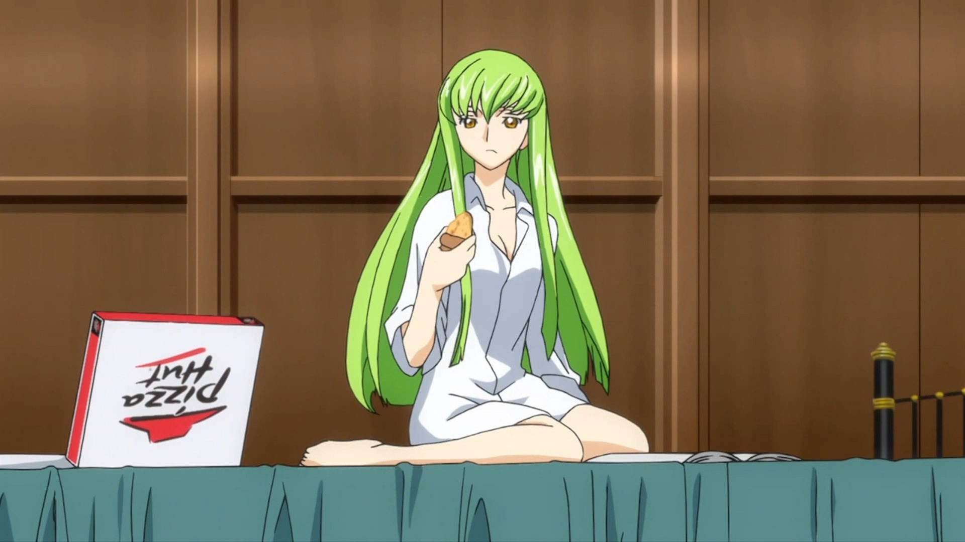 Реклама Pizza Hut в аниме Code Geass (s01e05)
