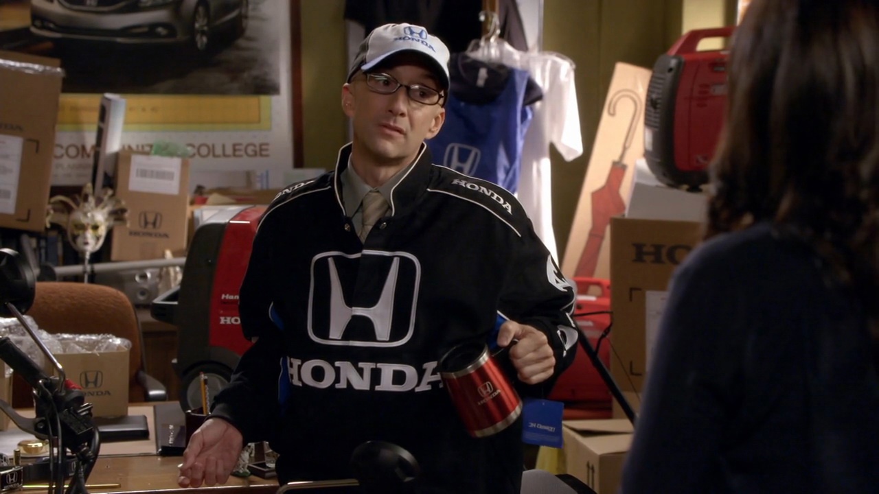 Реклама Honda в сериале Community (s06e01)