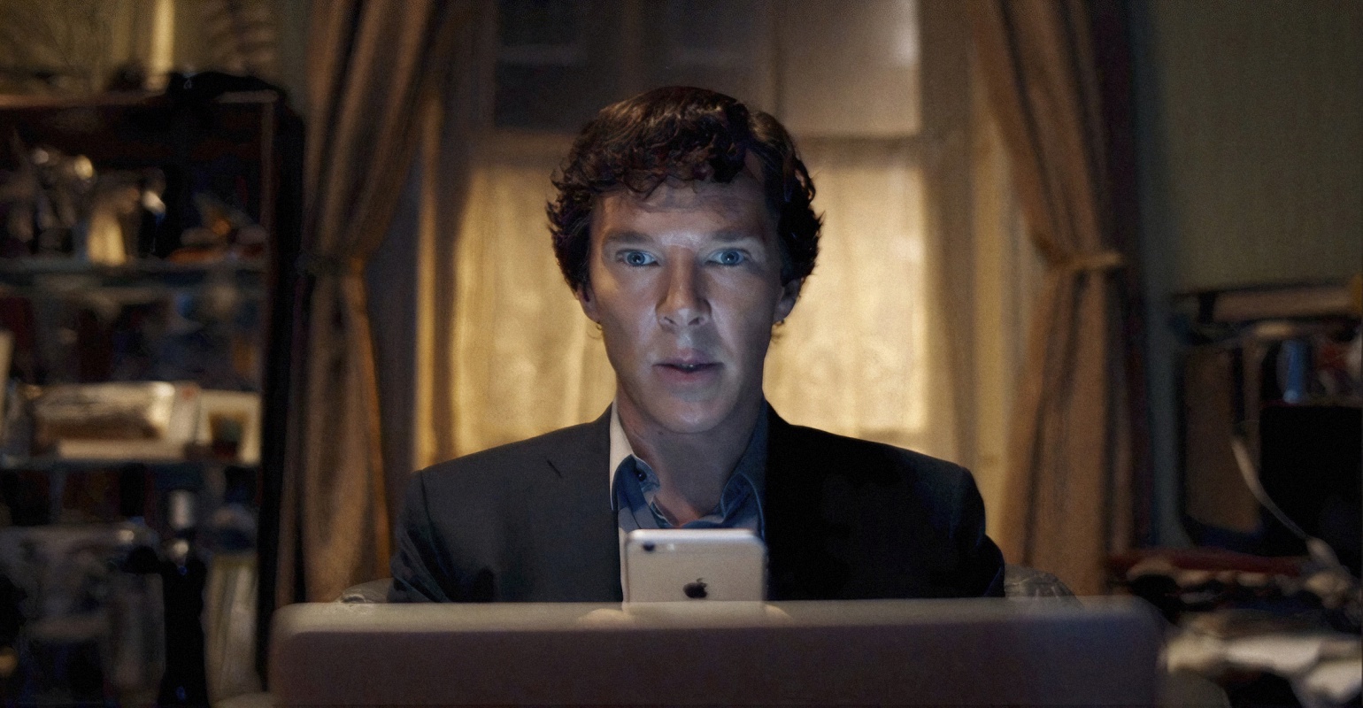 Реклама Apple в сериале Sherlock (s04e01)